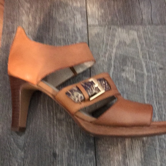 Blondo ladies size 7 shoes - Picture 2 of 3